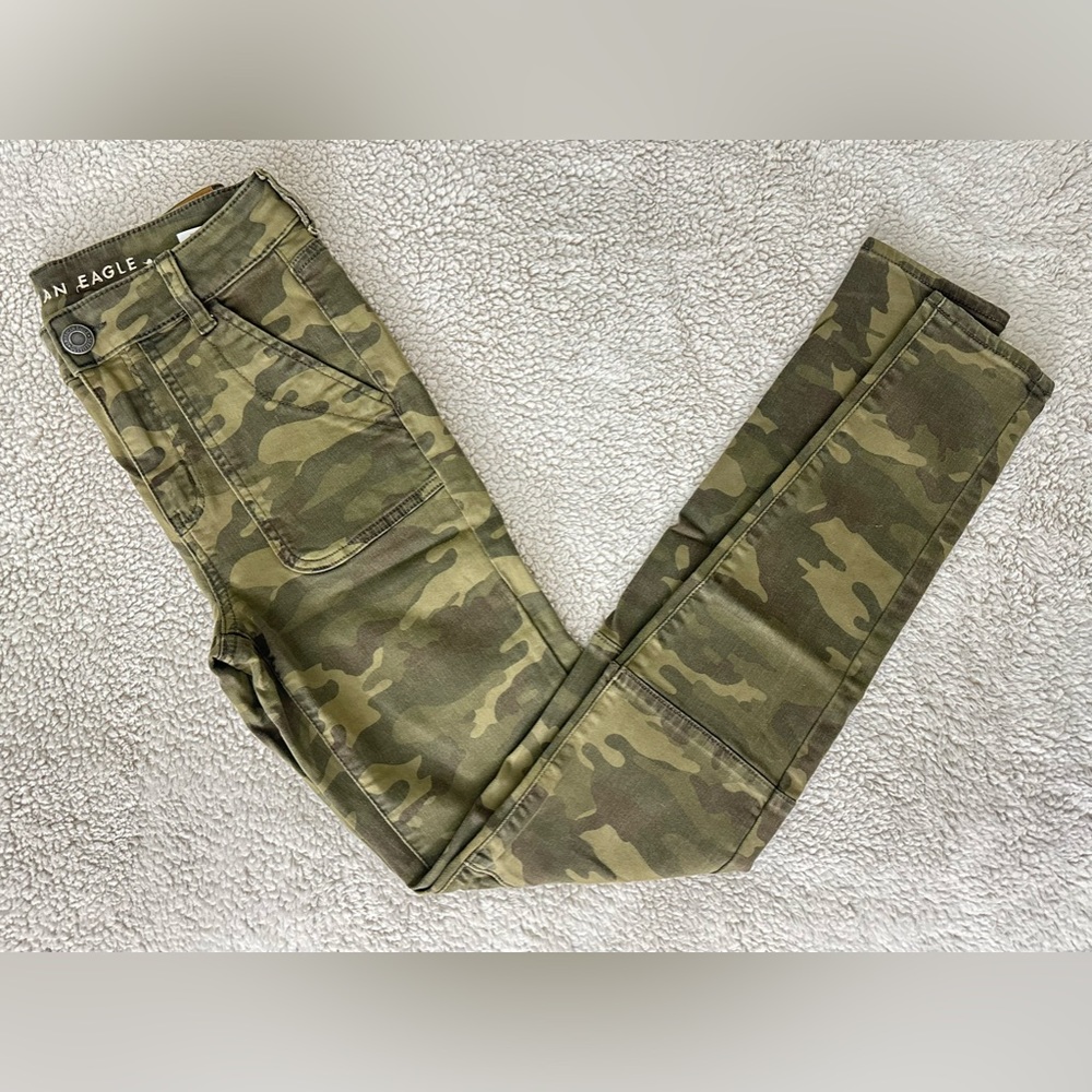 American Eagle Outfitters Camo High Waisted Jegging